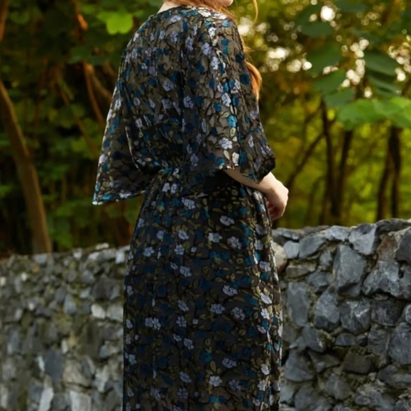 *NWT* Modcloth Dramatic Depths Velvet Burnout Style Dress - Picture 15 of 15